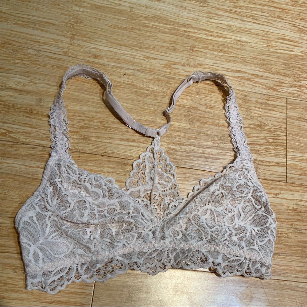 Lacy peach bralette